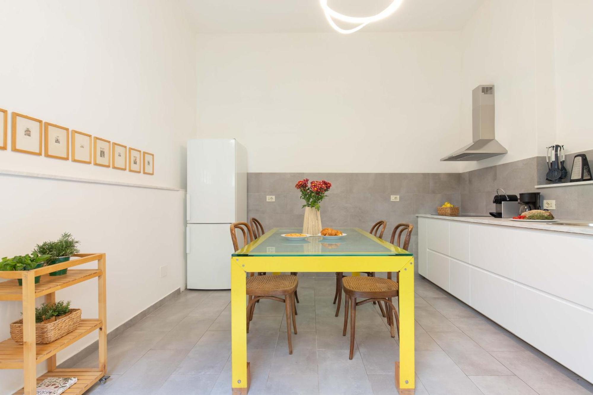 900 - Guest House Livorno Bagian luar foto