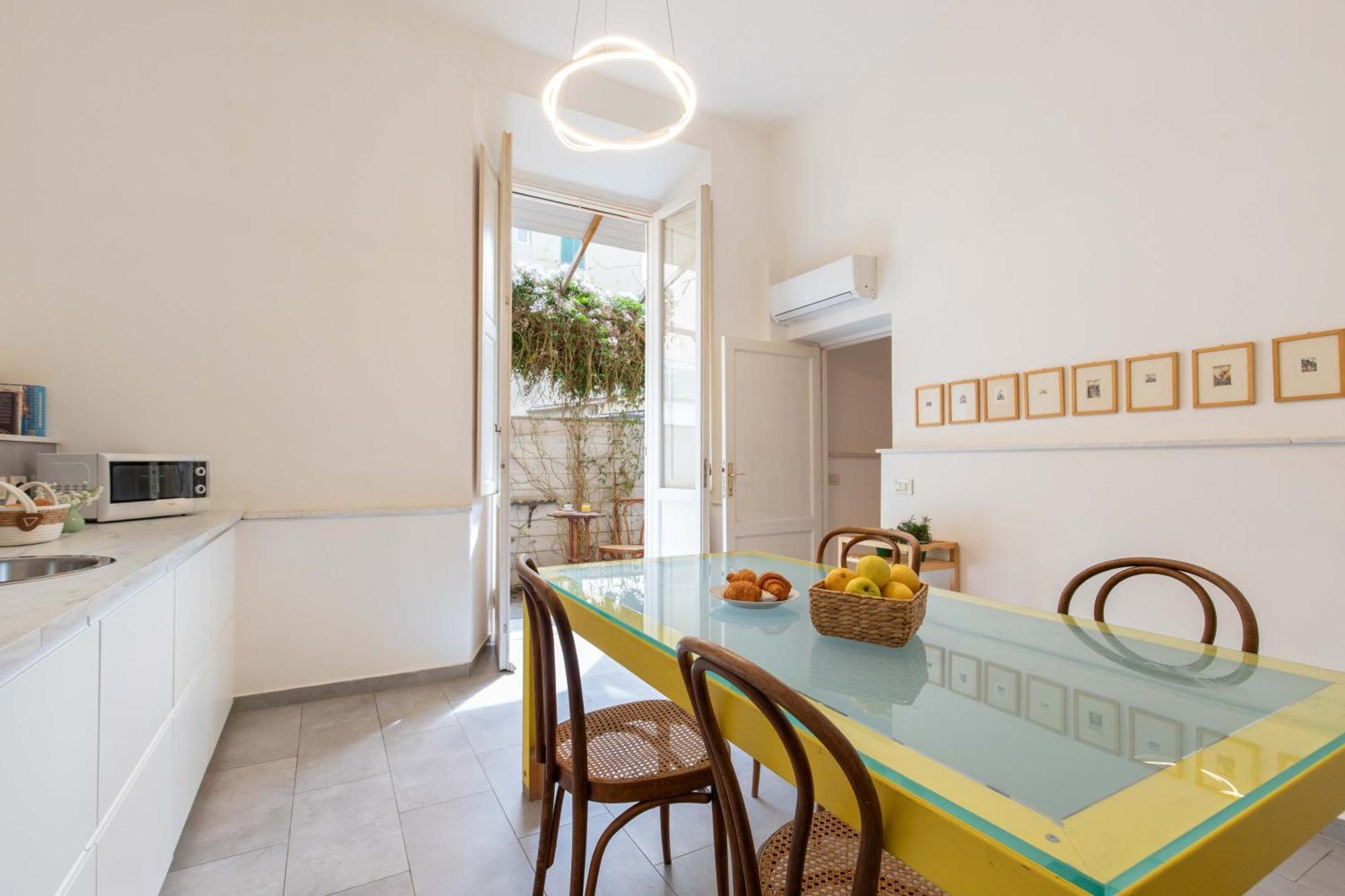 900 - Guest House Livorno Bagian luar foto